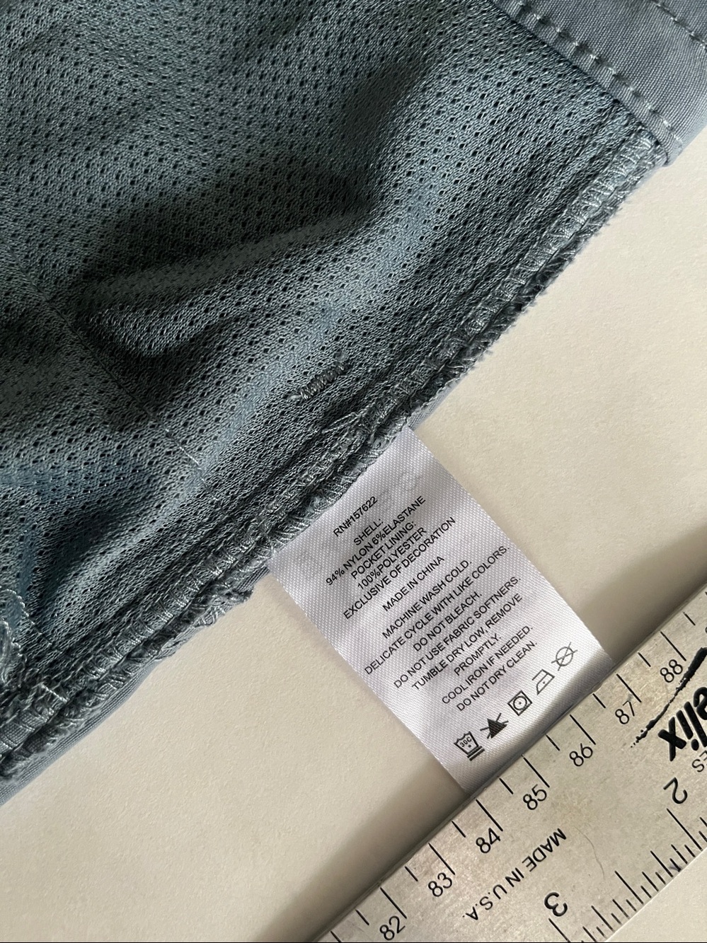 Eddie Bauer Women’s Grey Shorts size 12 - Picture 14 of 14